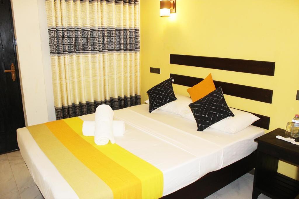 Amron Resort Сігірія Екстер'єр фото